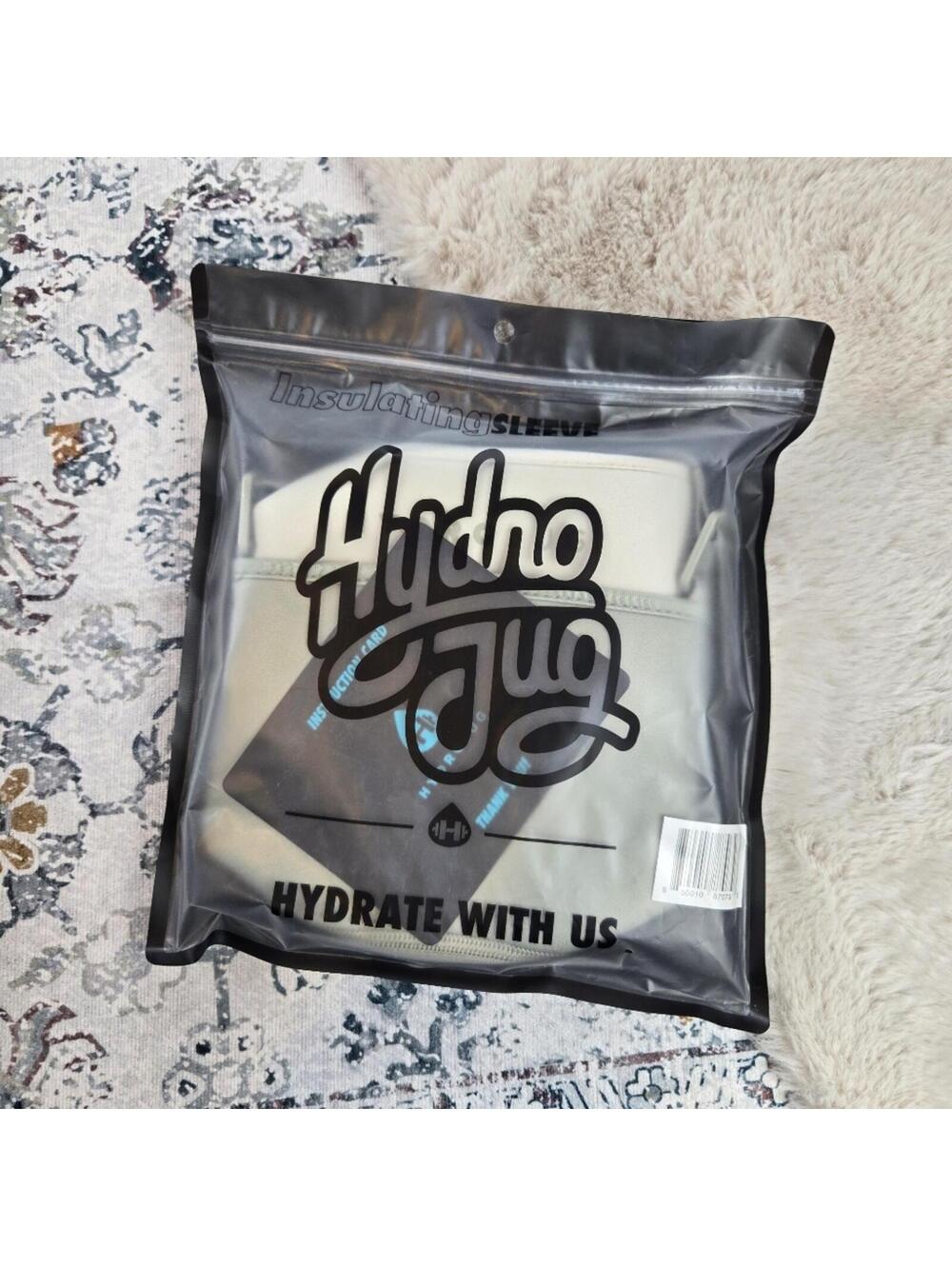 HydroJug Two-Toned Wheat & Sage Pro Sleeve - Picture 4 of 4